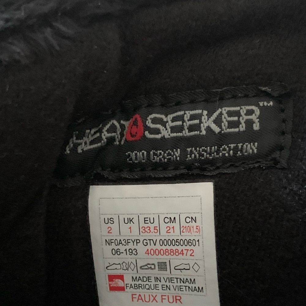 The north face girl snow boots.